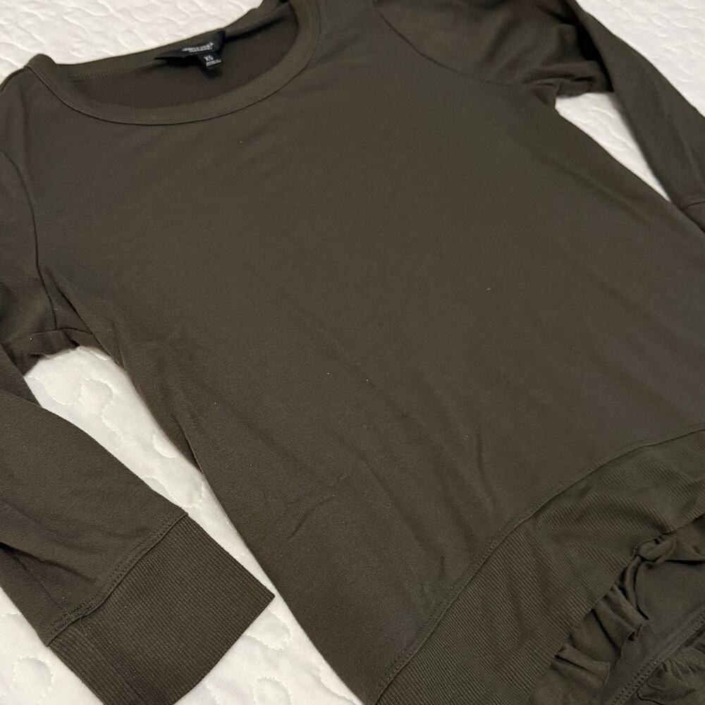 VERA WANG WOMEN ASYMMETRICAL TUNIC TOP LONG SLEEVES CREW NECK SIZE XS RUFFLE HEM